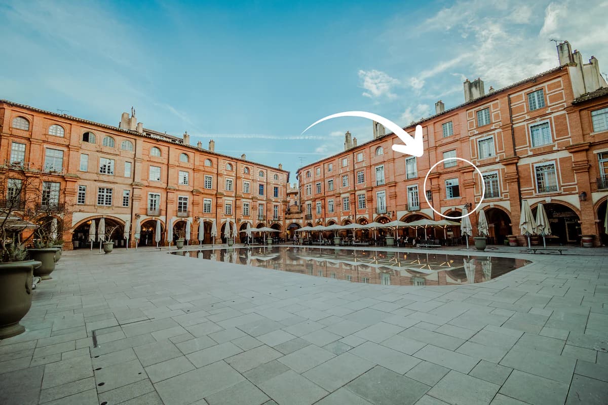 Chez Alex – Lumière sur la Place Nationale à Montauban, photo 5